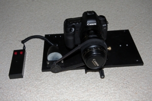 Electric focuser for the Canon 5D MkII
