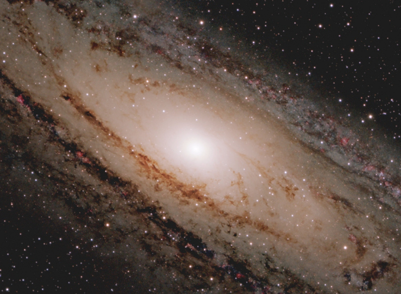 M31_Core_Zoom_Forums