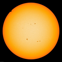 The 2012 transit of Venus begins